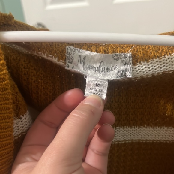 Moondance sweater Women’s size medium - Picture 3 of 3